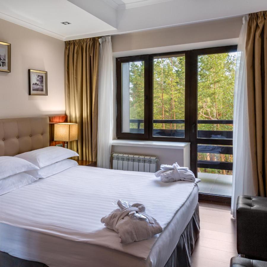 Park House Hotell Barmashino Eksteriør bilde