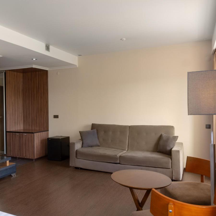 Park House Hotell Barmashino Eksteriør bilde